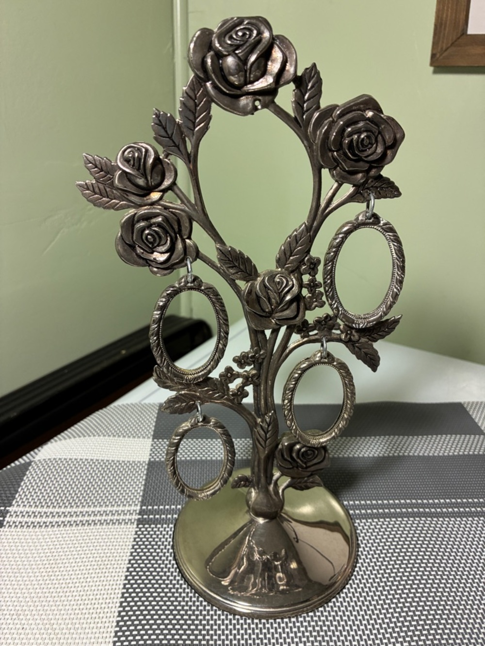 Victorian Style Godinger Silver Plated Rose Family Tree Photo Frame, 1980s